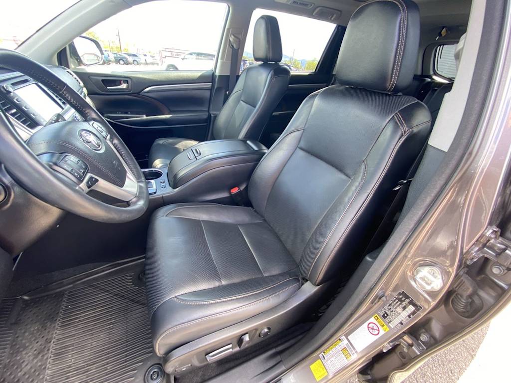 Thumbnail: 2018 Toyota Highlander - 7