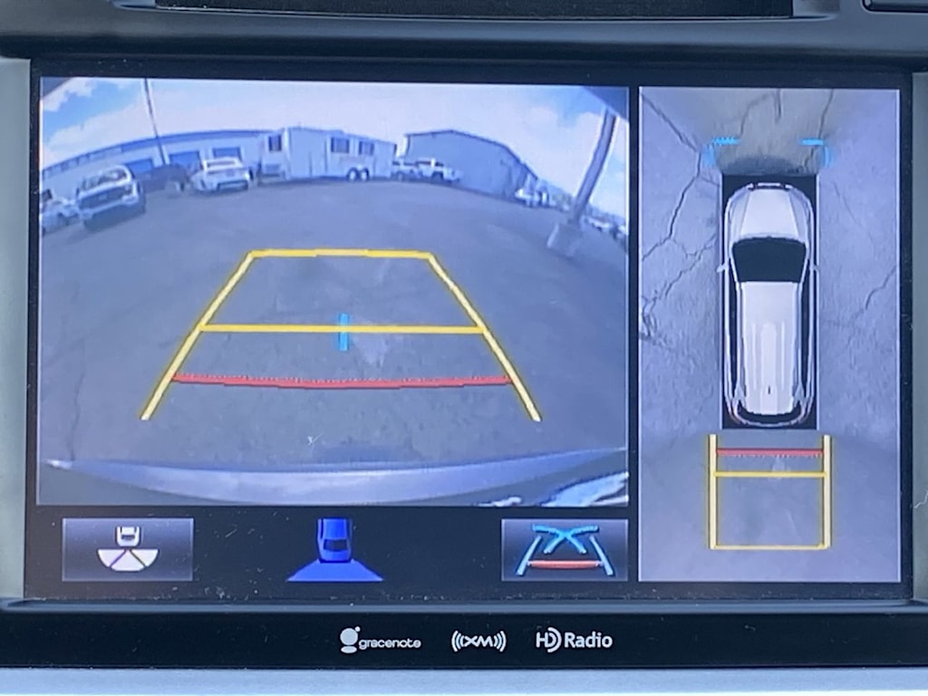 Thumbnail: 2018 Toyota Highlander - 22