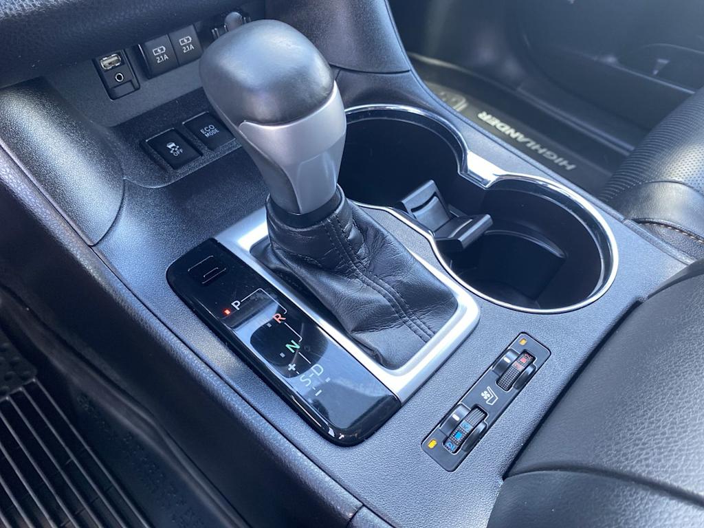 Thumbnail: 2018 Toyota Highlander - 11