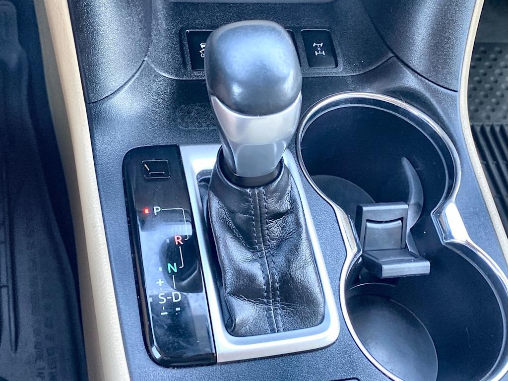 Thumbnail: 2018 Toyota Highlander - 12