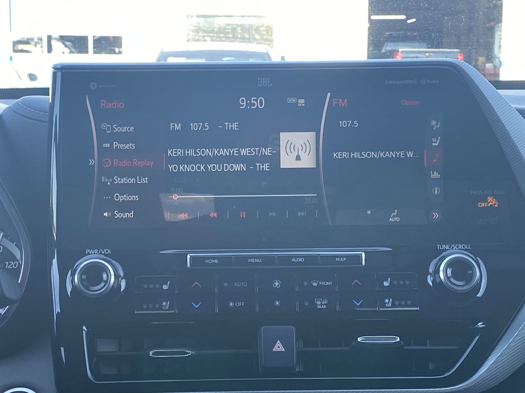 Thumbnail: 2021 Toyota Highlander - 12