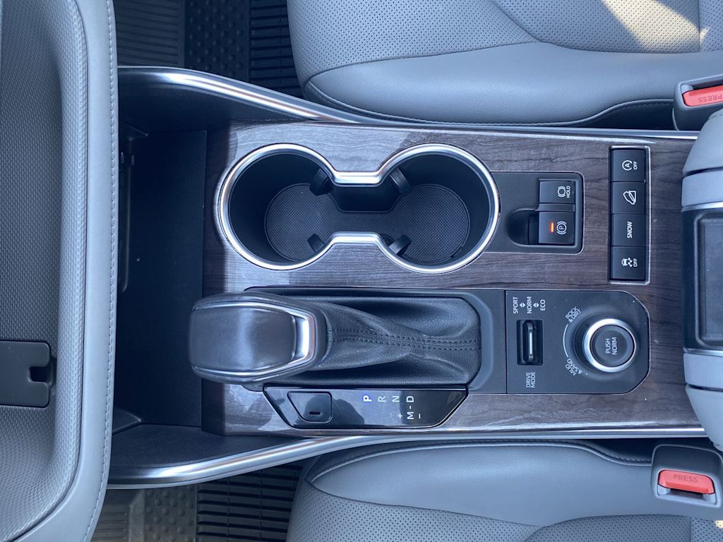Thumbnail: 2021 Toyota Highlander - 13