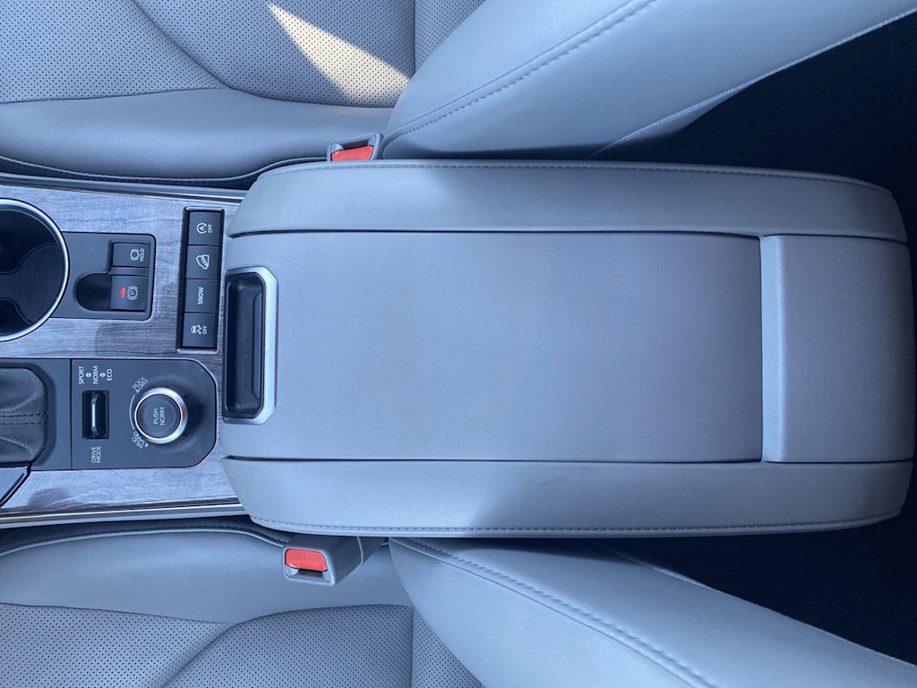 Thumbnail: 2021 Toyota Highlander - 26