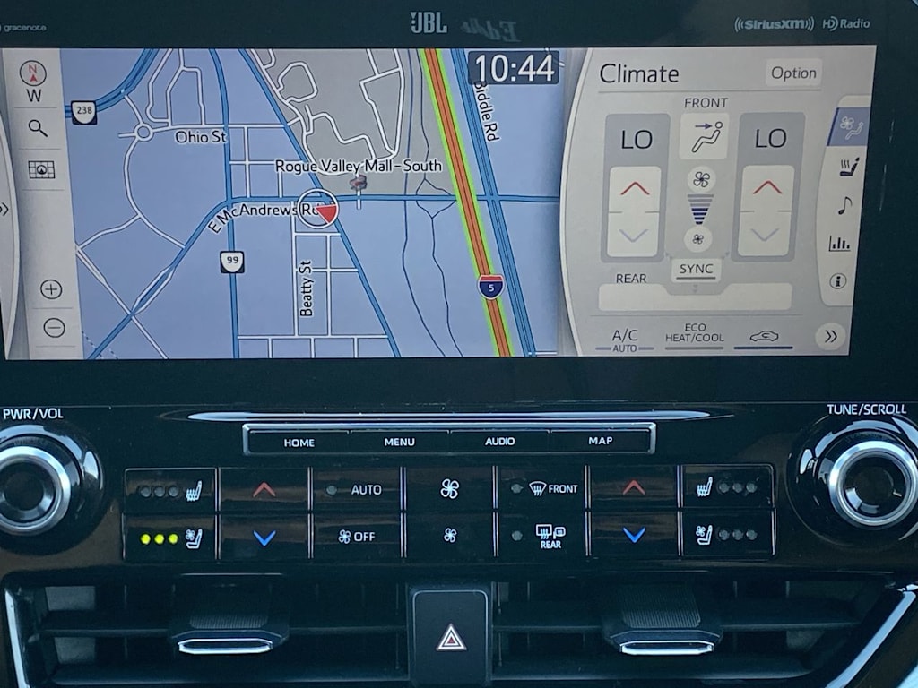 Thumbnail: 2021 Toyota Highlander - 24