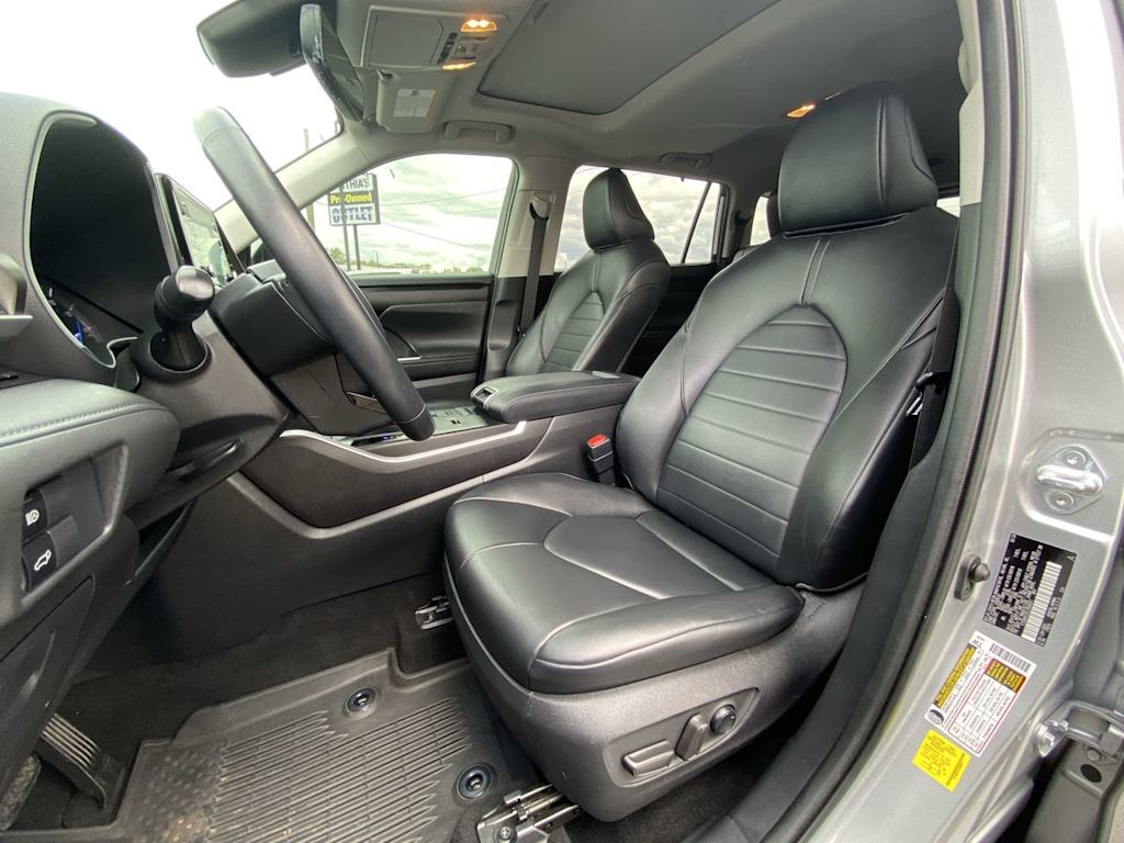 Thumbnail: 2020 Toyota Highlander - 8