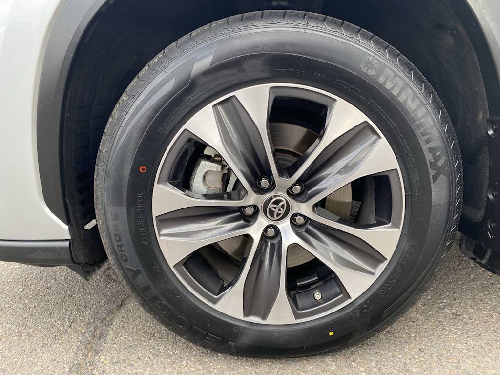Thumbnail: 2020 Toyota Highlander - 6