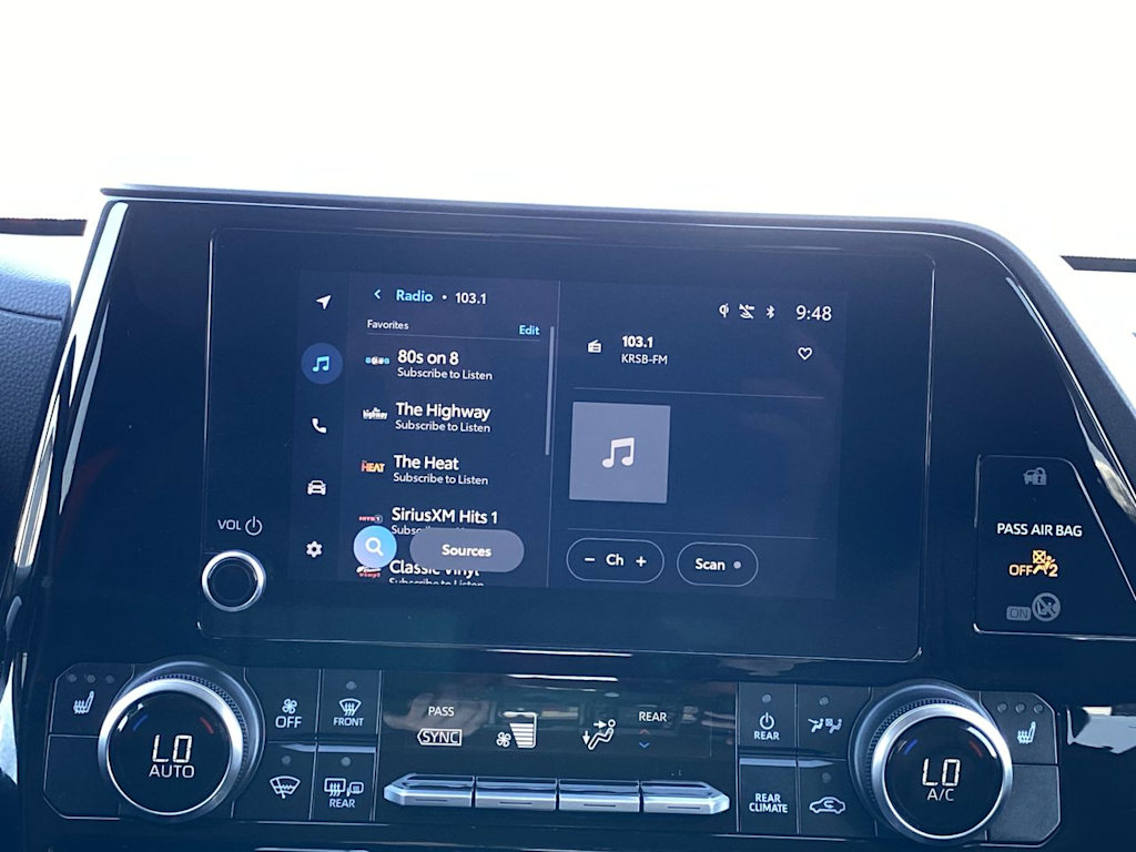 Thumbnail: 2024 Toyota Highlander - 11