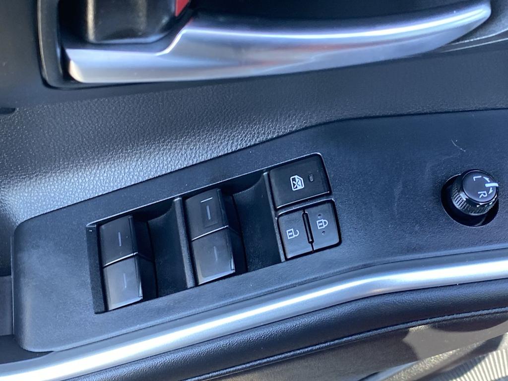 Thumbnail: 2024 Toyota Highlander - 21