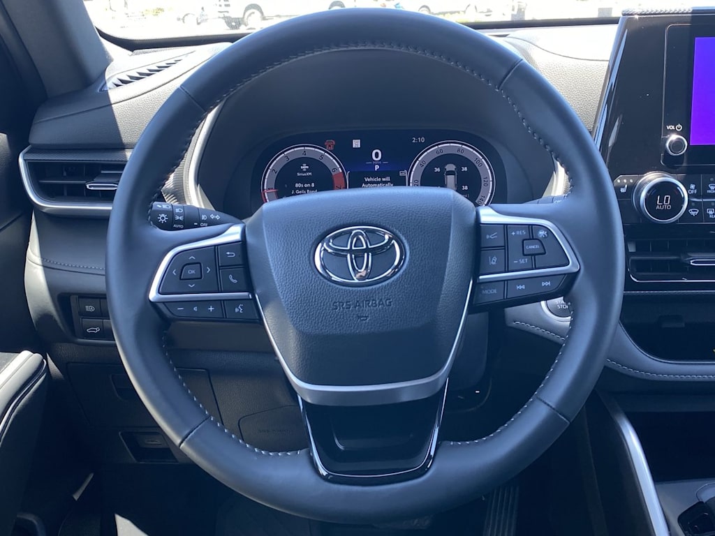 Thumbnail: 2026 Toyota Highlander - 2