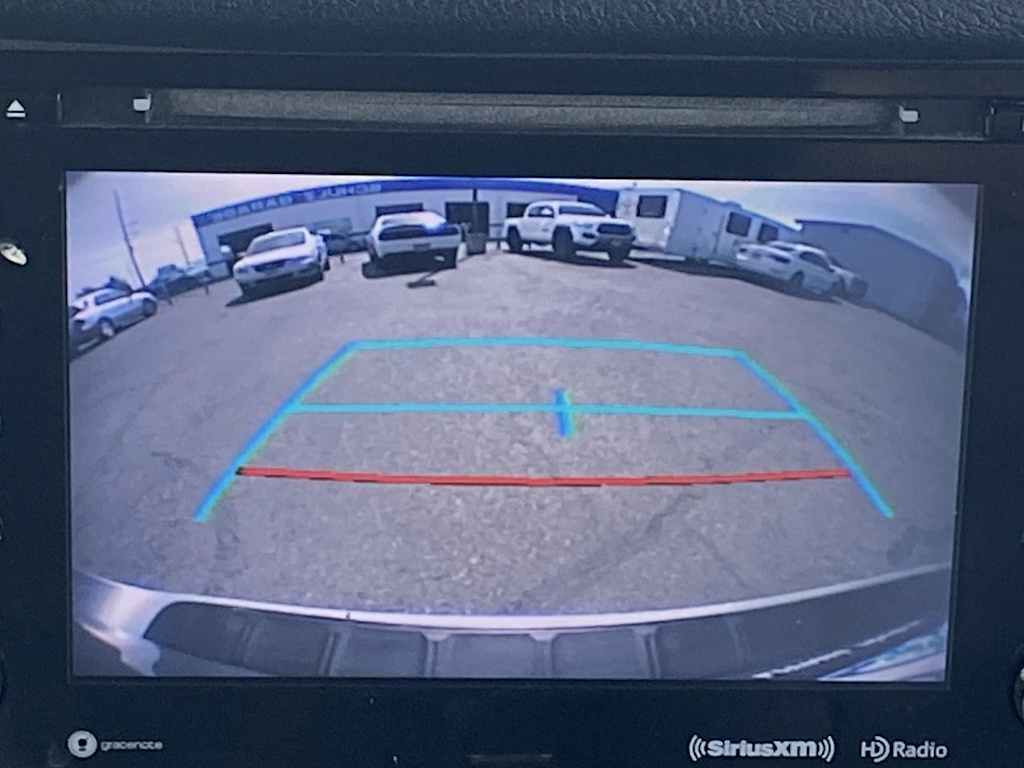 Thumbnail: 2018 Toyota Sienna - 21