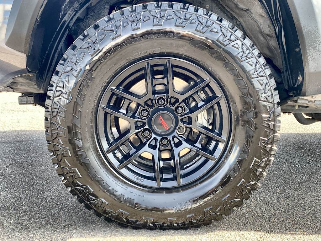 Thumbnail: 2020 Toyota Tacoma - 6