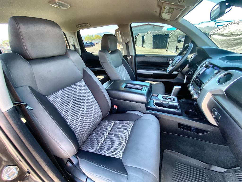 Thumbnail: 2021 Toyota Tundra - 10
