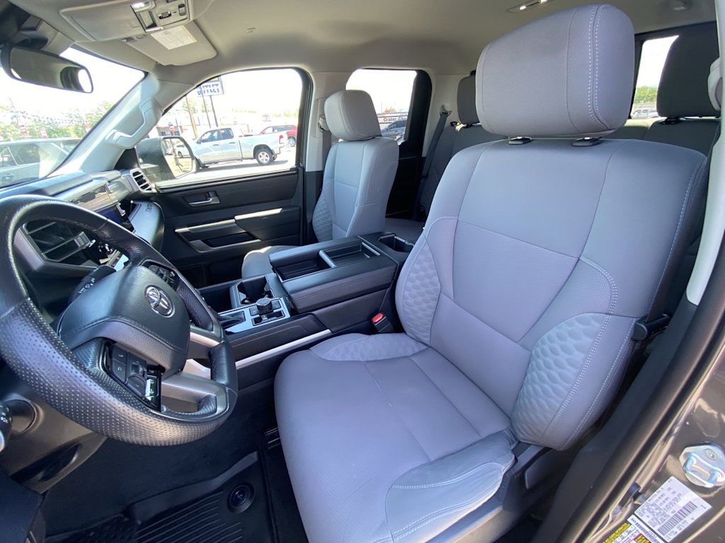 Thumbnail: 2024 Toyota Tundra - 7