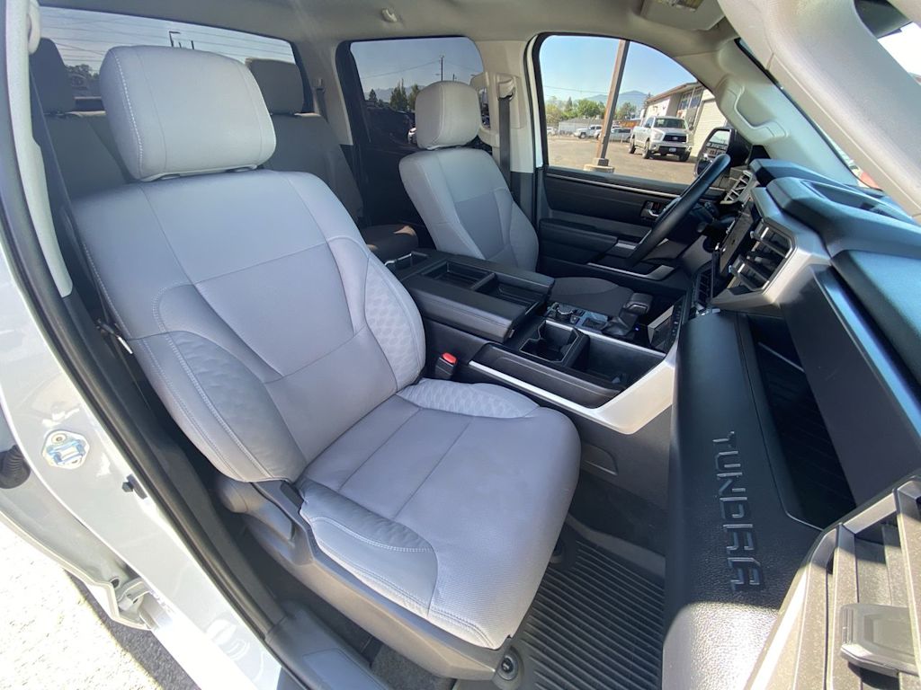 Thumbnail: 2024 Toyota Tundra - 24