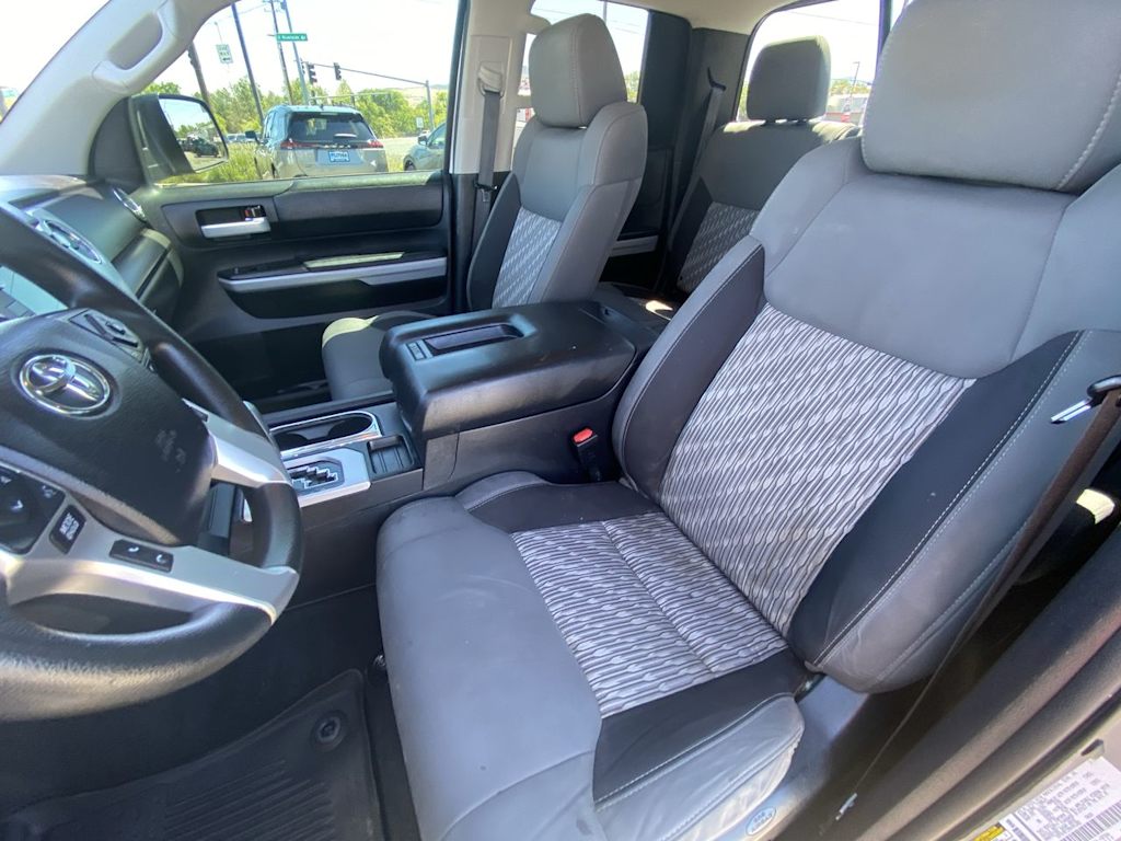Thumbnail: 2021 Toyota Tundra - 7