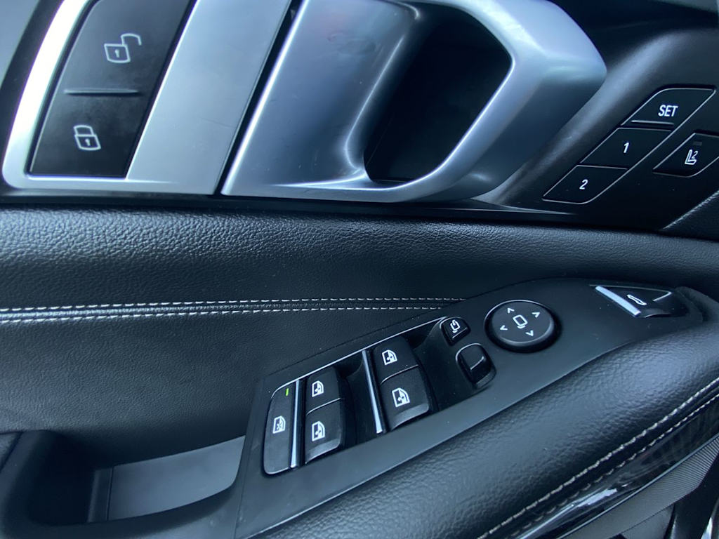 Thumbnail: 2022 BMW X5 - 22