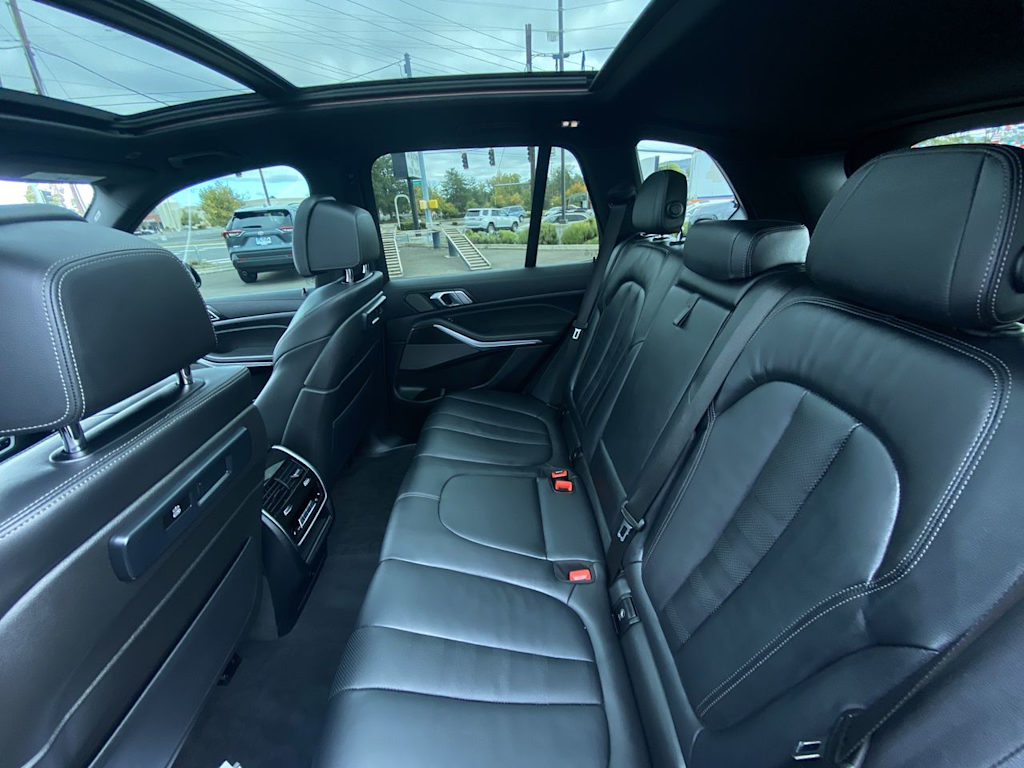 Thumbnail: 2022 BMW X5 - 12