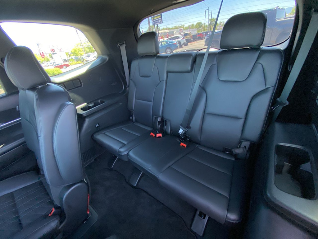 Thumbnail: 2023 Kia Telluride - 26