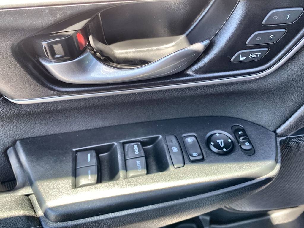 Thumbnail: 2020 Honda CR-V - 21