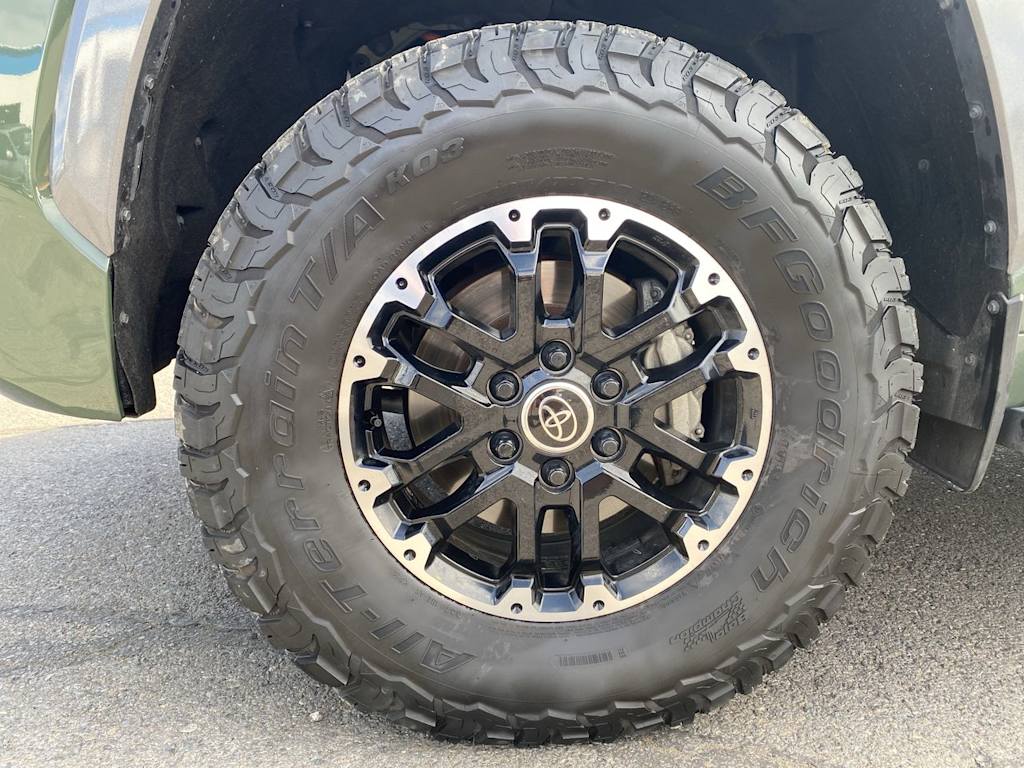 Thumbnail: 2023 Toyota Sequoia - 7