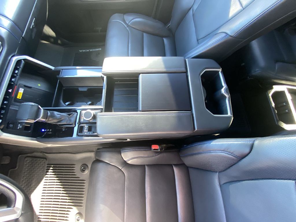 Thumbnail: 2024 Toyota Sequoia - 24