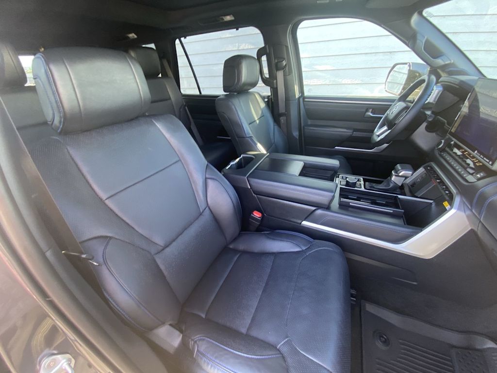 Thumbnail: 2024 Toyota Sequoia - 8