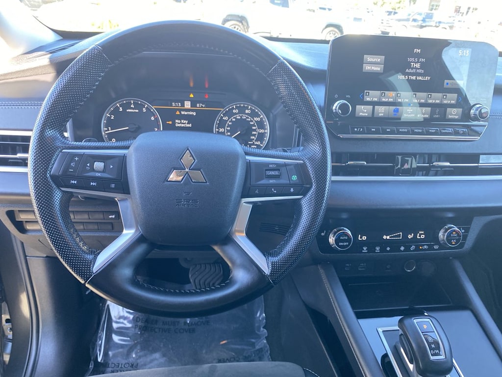 Thumbnail: 2024 Mitsubishi Outlander - 2