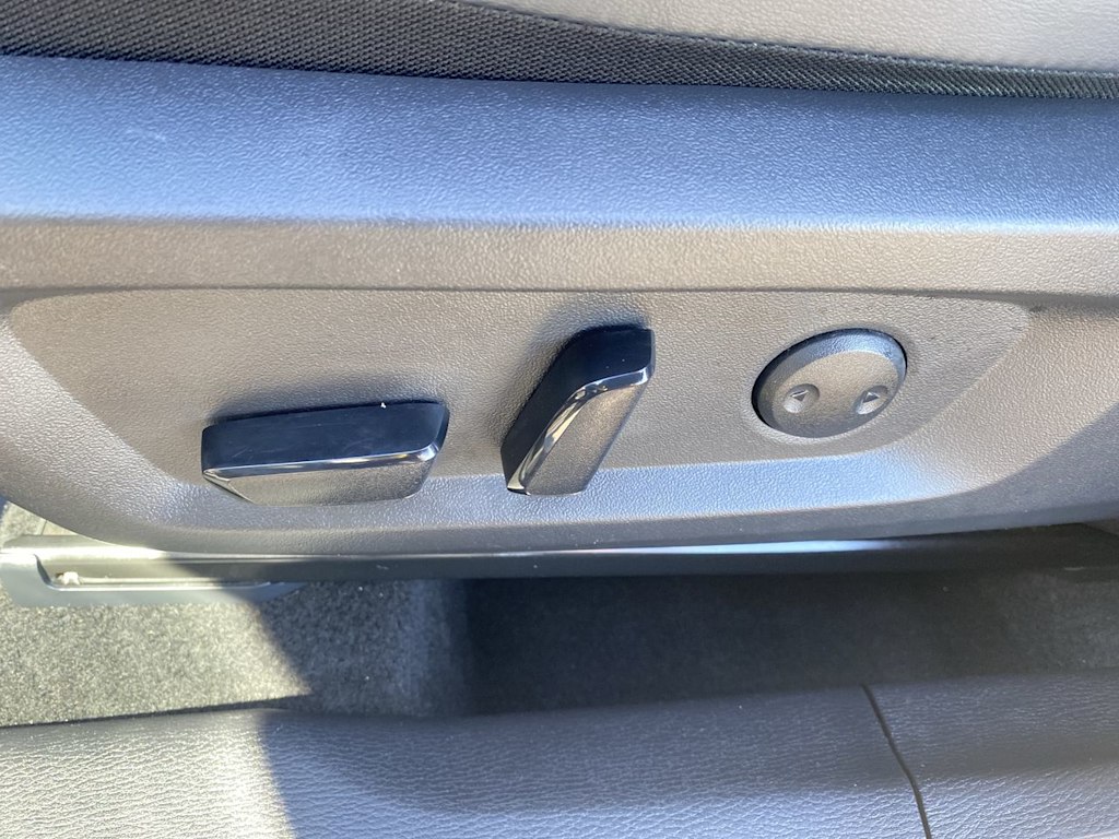 Thumbnail: 2024 Mitsubishi Outlander - 20