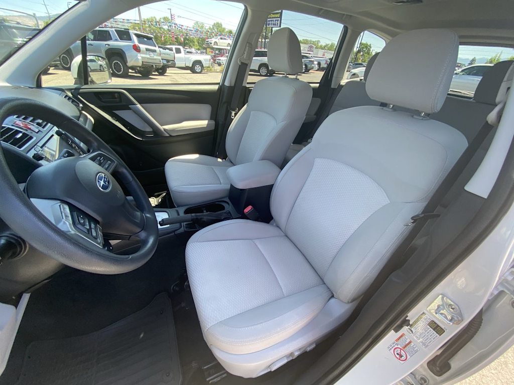 Thumbnail: 2016 Subaru Forester - 9