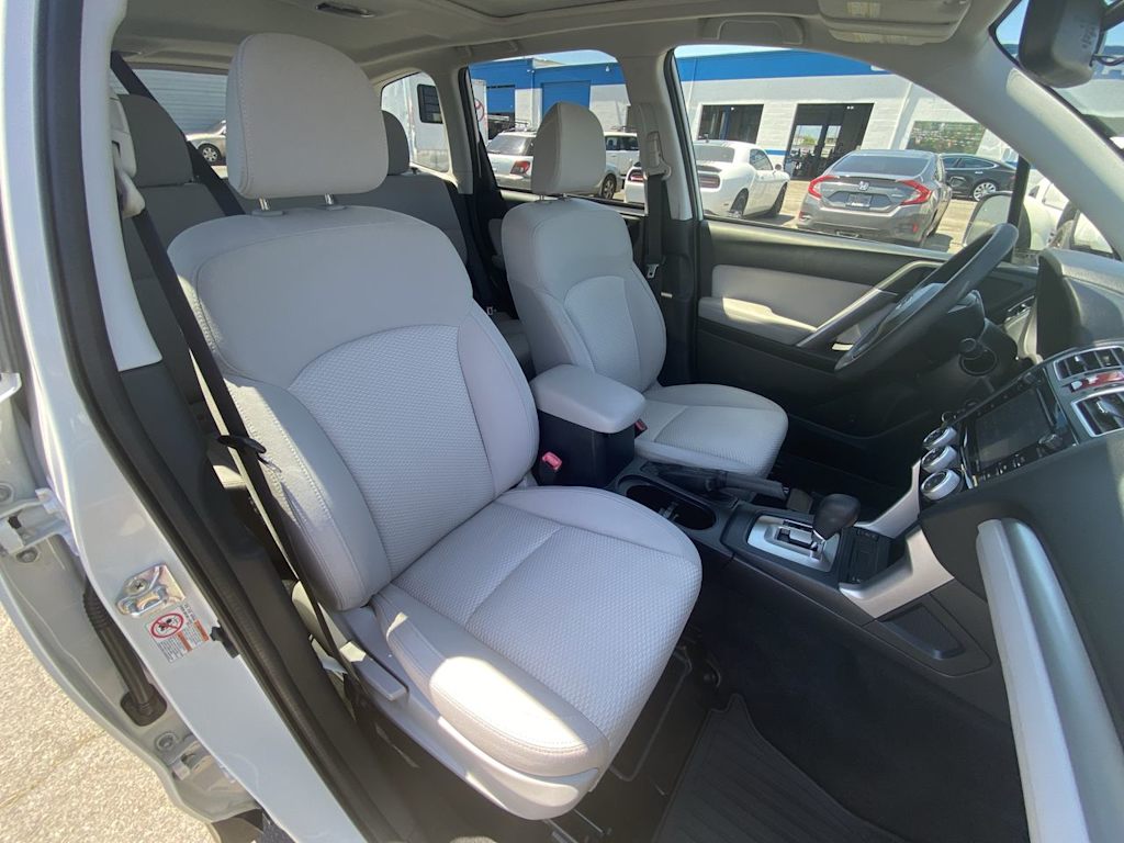 Thumbnail: 2016 Subaru Forester - 10