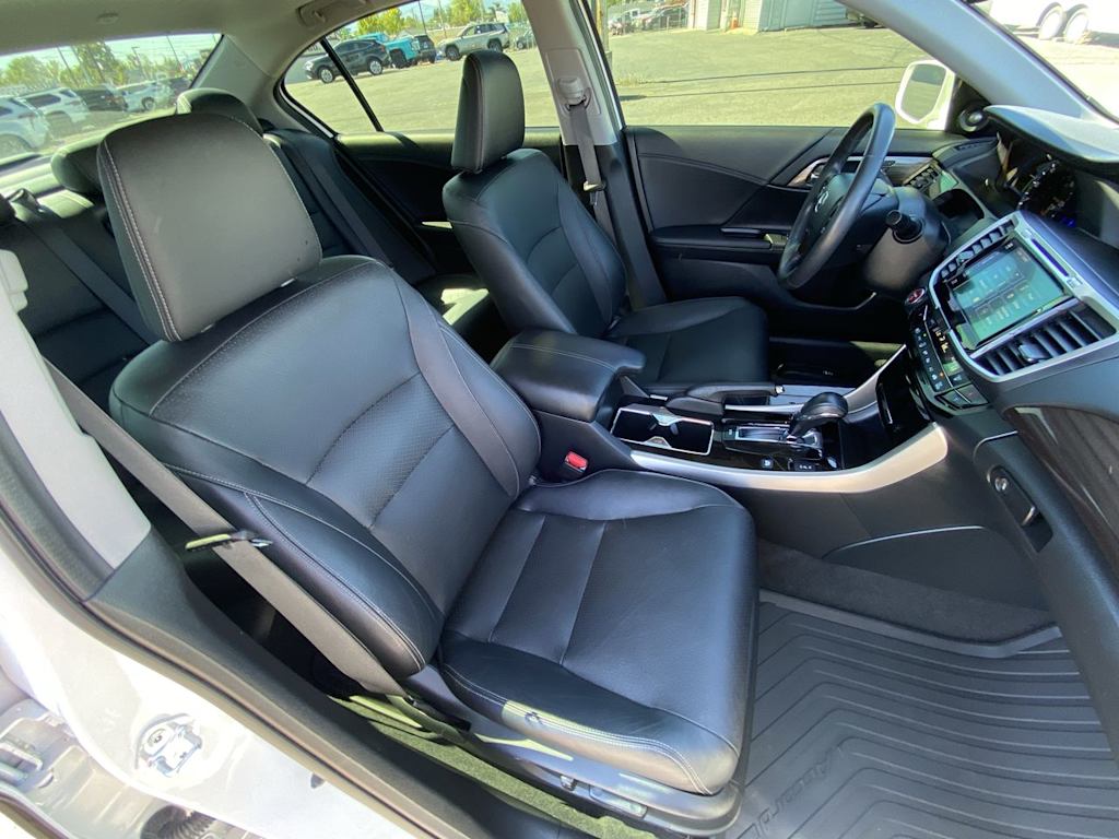 Thumbnail: 2017 Honda Accord - 25