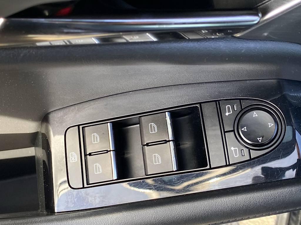 Thumbnail: 2019 Mazda Mazda3 - 23