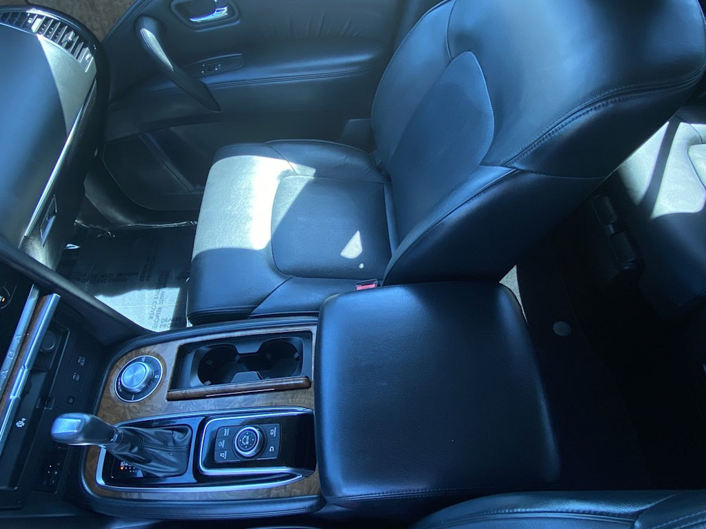 2022 Nissan Armada SL 9