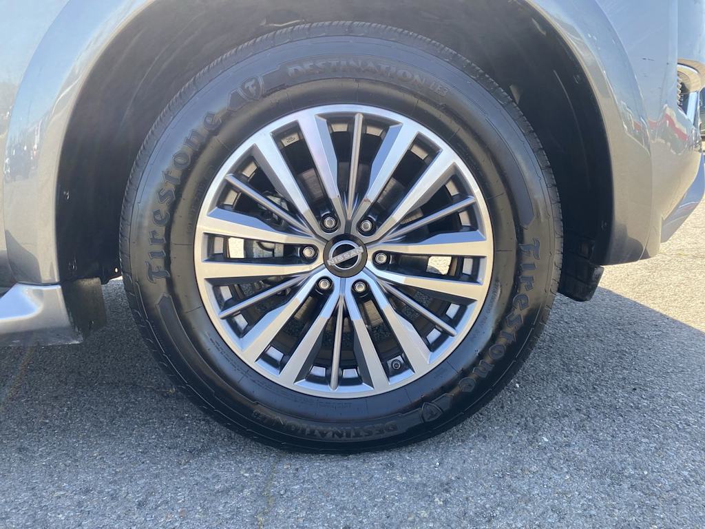 2022 Nissan Armada SL 6