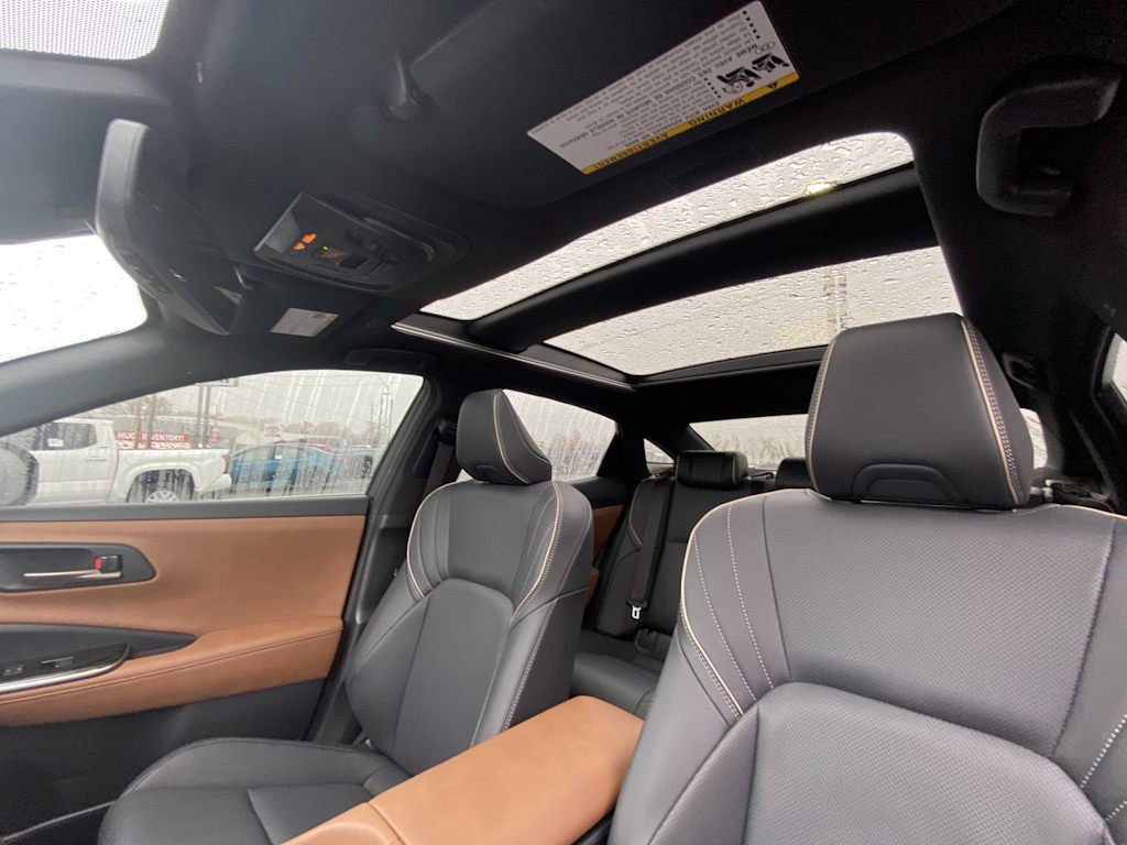 Thumbnail: 2026 Toyota Crown - 25