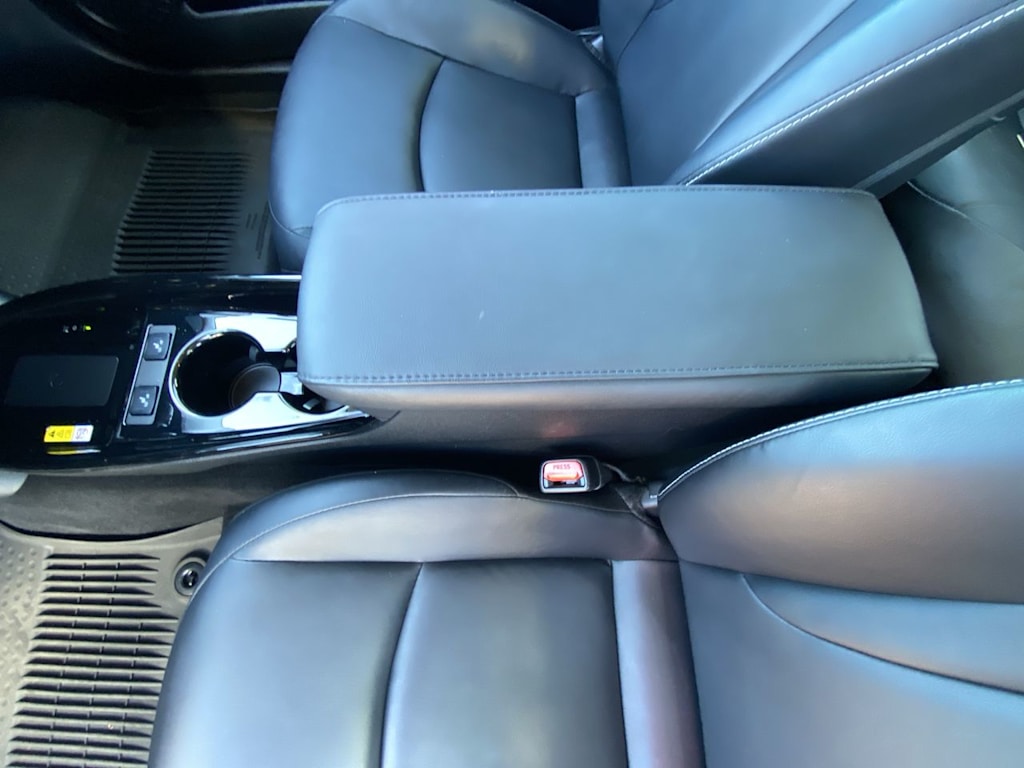 Thumbnail: 2022 Toyota Prius Prime - 8