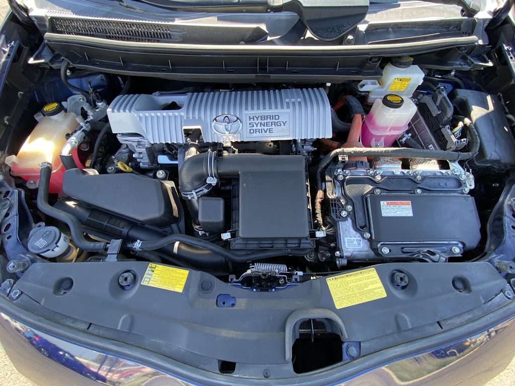 Thumbnail: 2013 Toyota Prius - 7