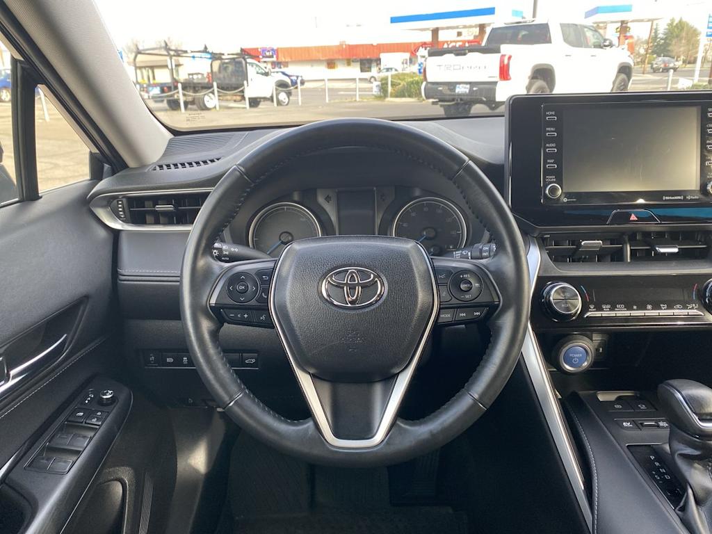 Thumbnail: 2022 Toyota Venza - 2