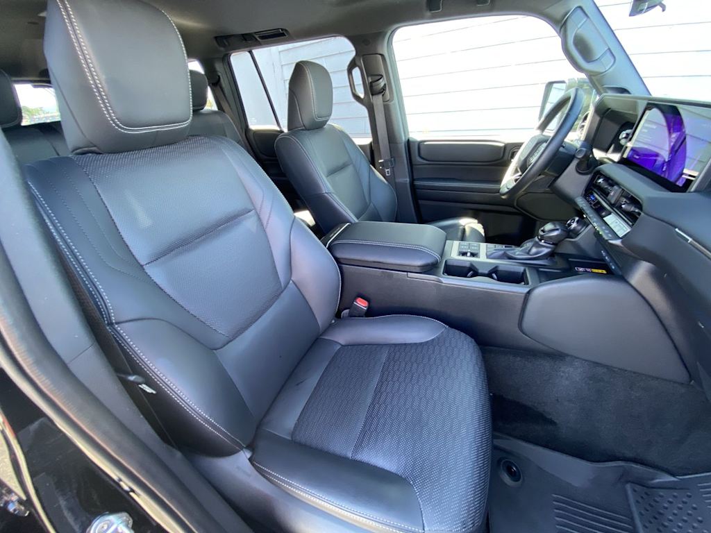 Thumbnail: 2025 Toyota Land Cruiser - 10