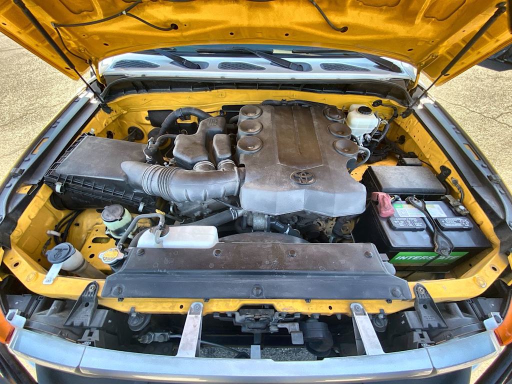 Thumbnail: 2010 Toyota FJ Cruiser - 7