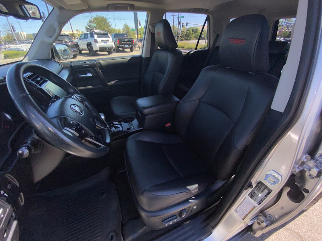 Thumbnail: 2020 Toyota 4Runner - 9