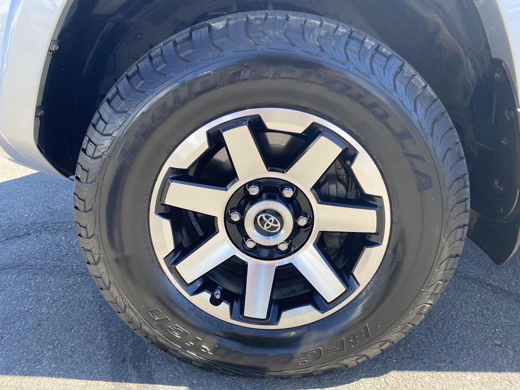 Thumbnail: 2020 Toyota 4Runner - 7
