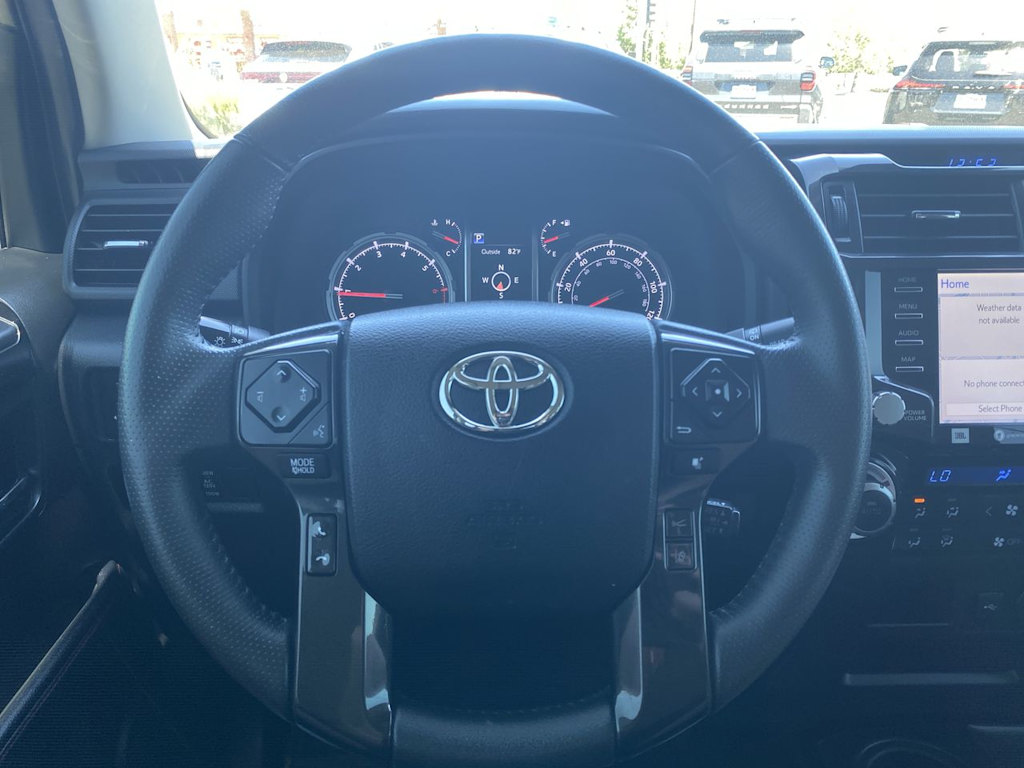Thumbnail: 2020 Toyota 4Runner - 21