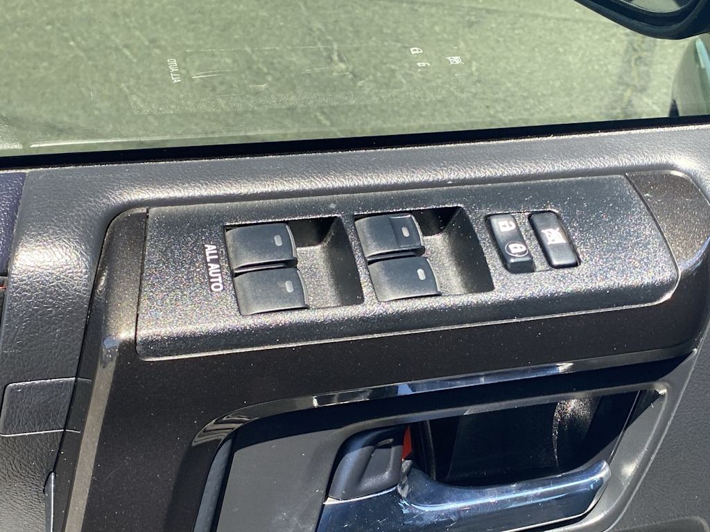 Thumbnail: 2020 Toyota 4Runner - 20