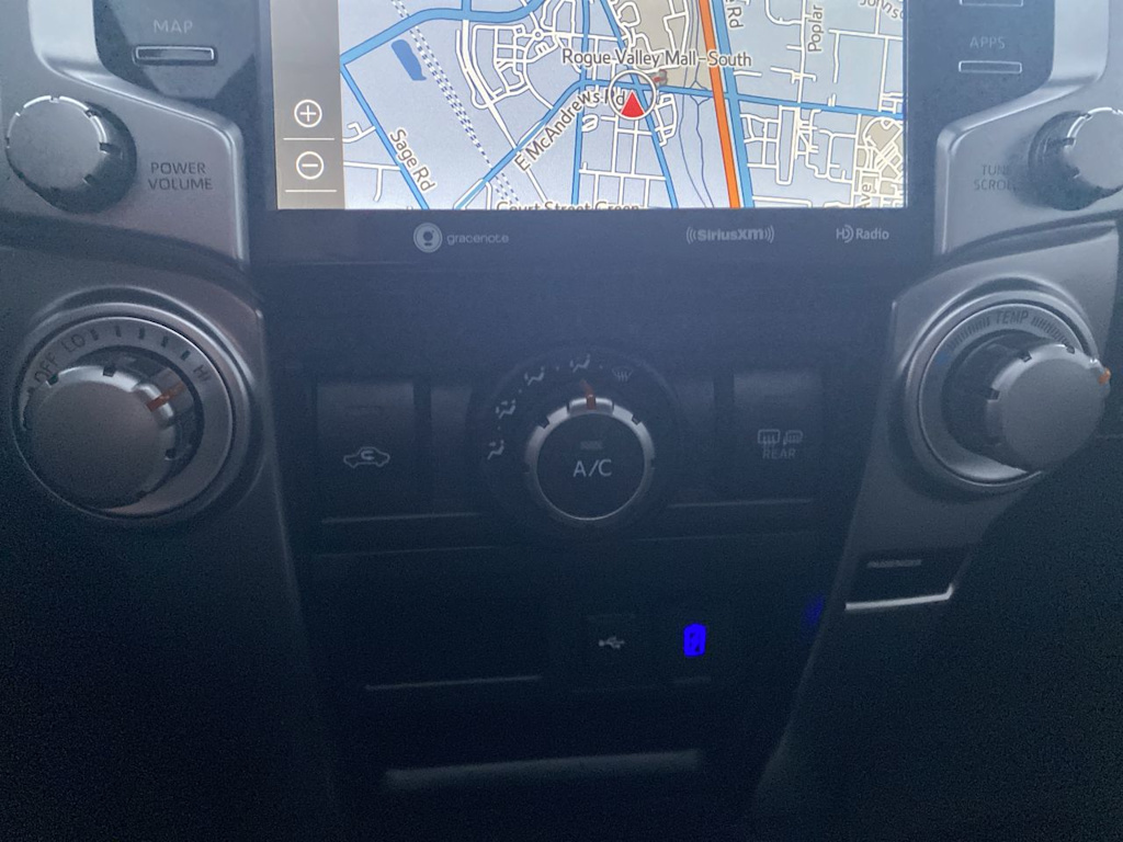 Thumbnail: 2024 Toyota 4Runner - 24