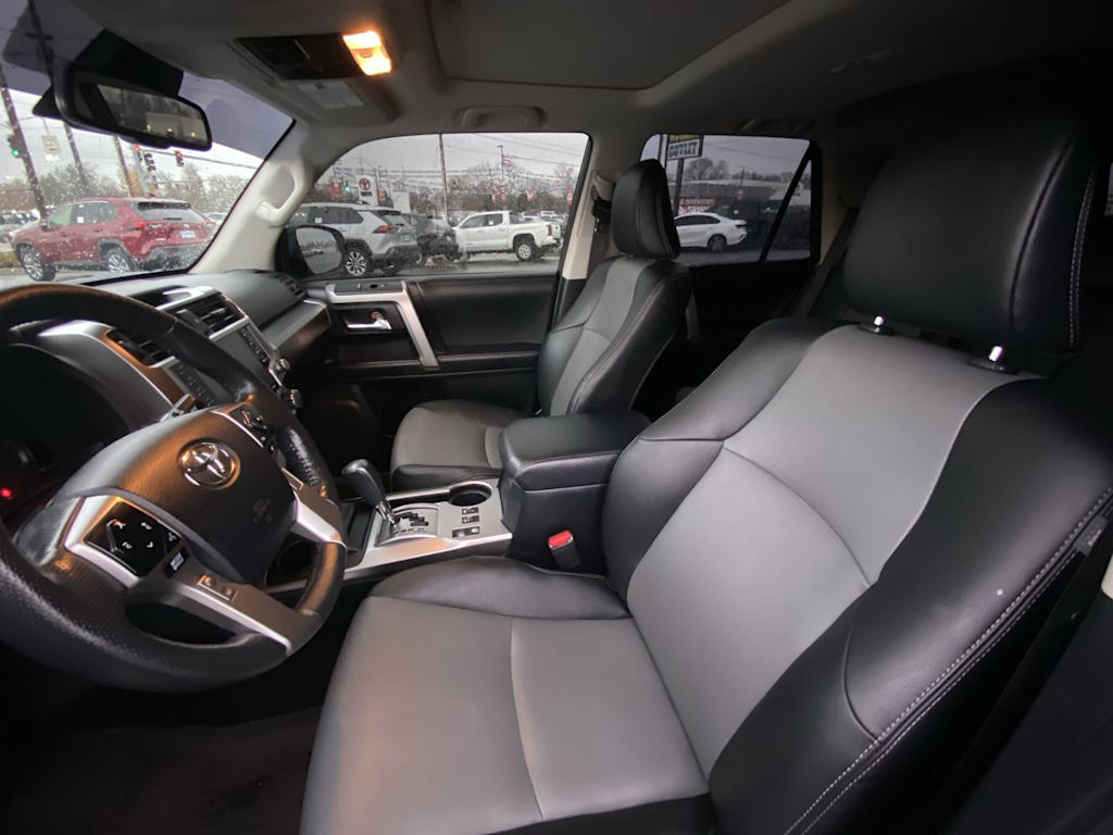 Thumbnail: 2024 Toyota 4Runner - 9