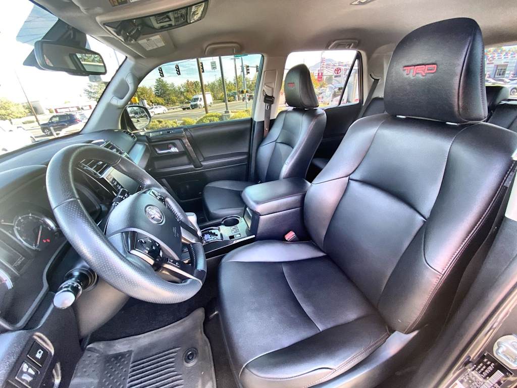 Thumbnail: 2021 Toyota 4Runner - 9