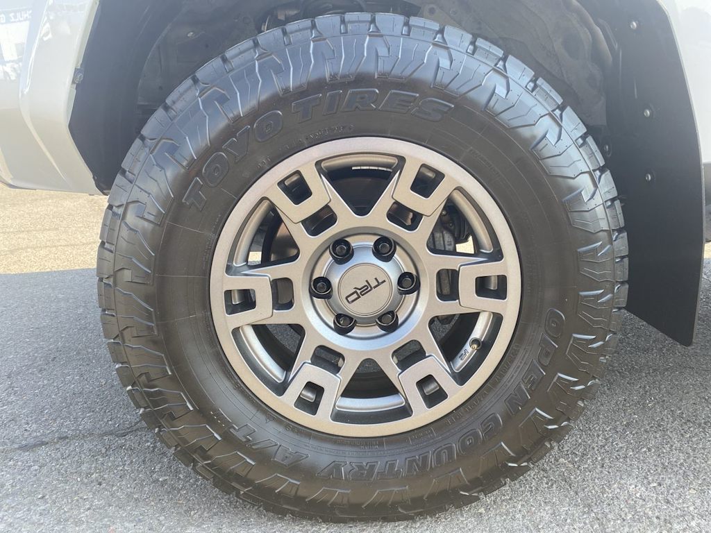Thumbnail: 2023 Toyota 4Runner - 6