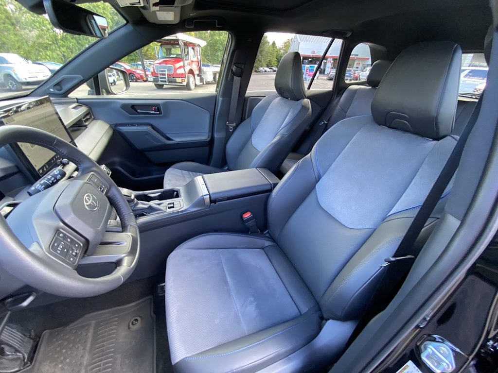 Thumbnail: 2026 Toyota RAV4 - 7