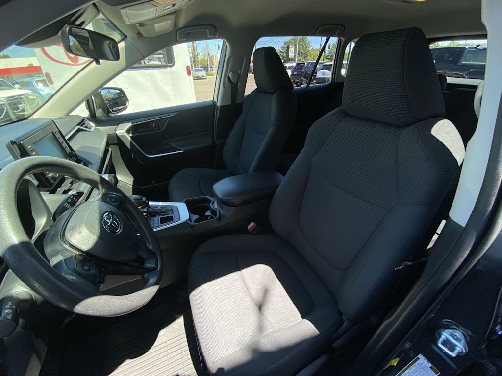 Thumbnail: 2020 Toyota RAV4 - 7